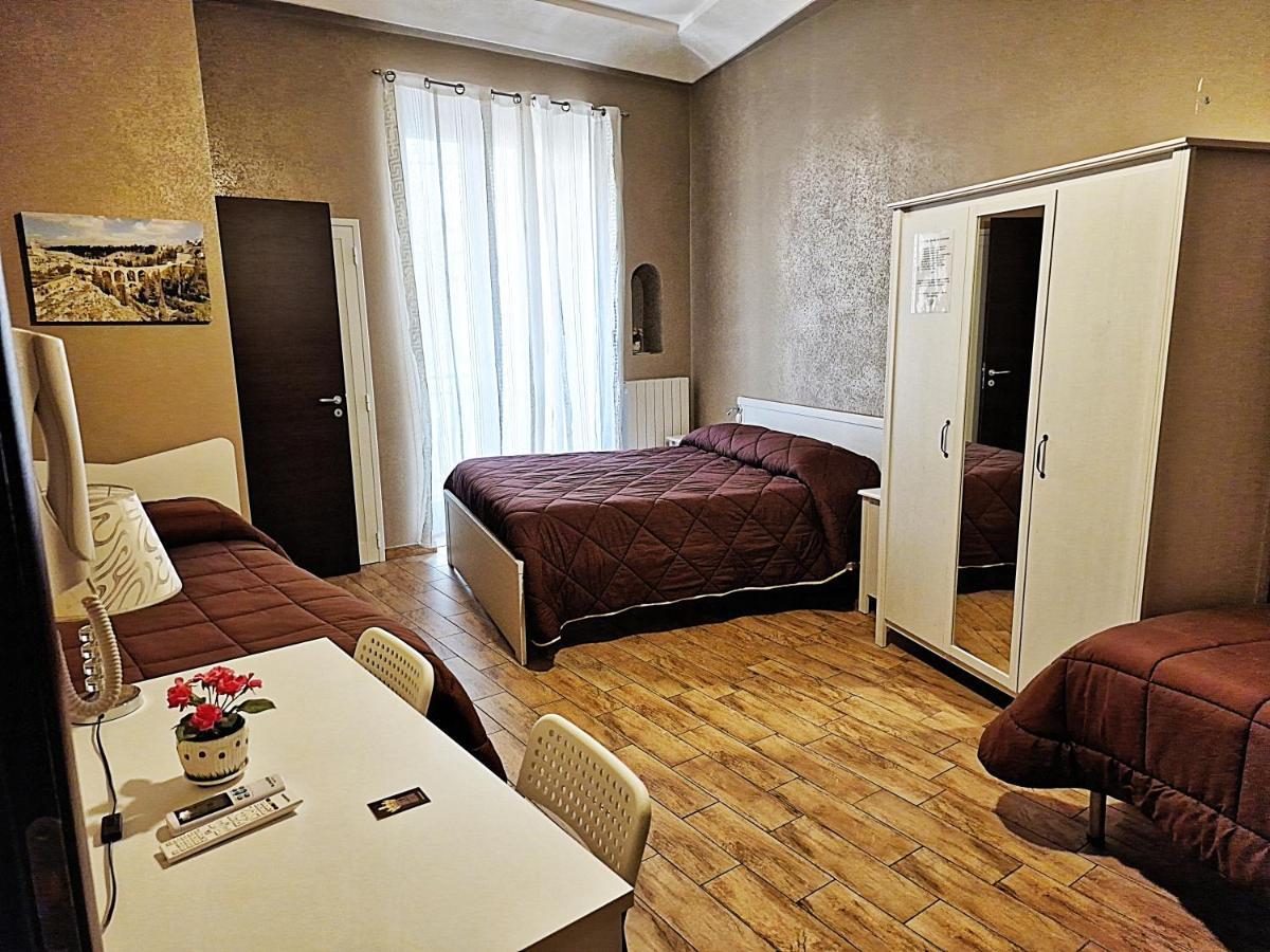 B&B Duca Orsini กราวีนา อิน ปูเลีย ภายนอก รูปภาพ